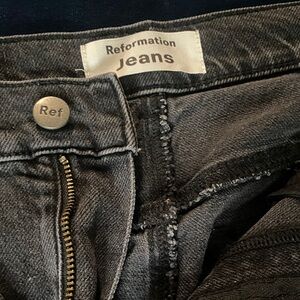 Reformation Women's Black Straight Leg Jeans Erie wash